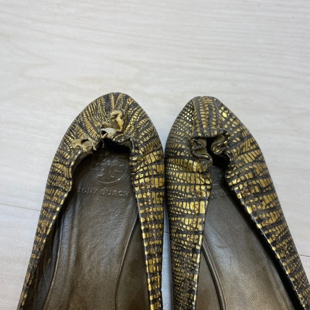 Flaw Tory Burch‎ Reva Ballet Flats Gold Metallic Snakeskin Logo Medallion 8.5M